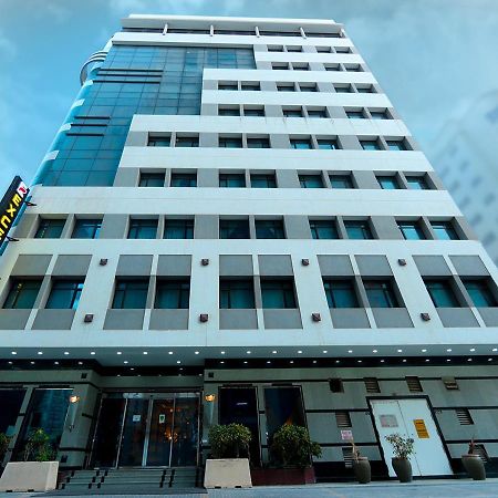Excelsior Luxury Apartments Manama Exteriör bild