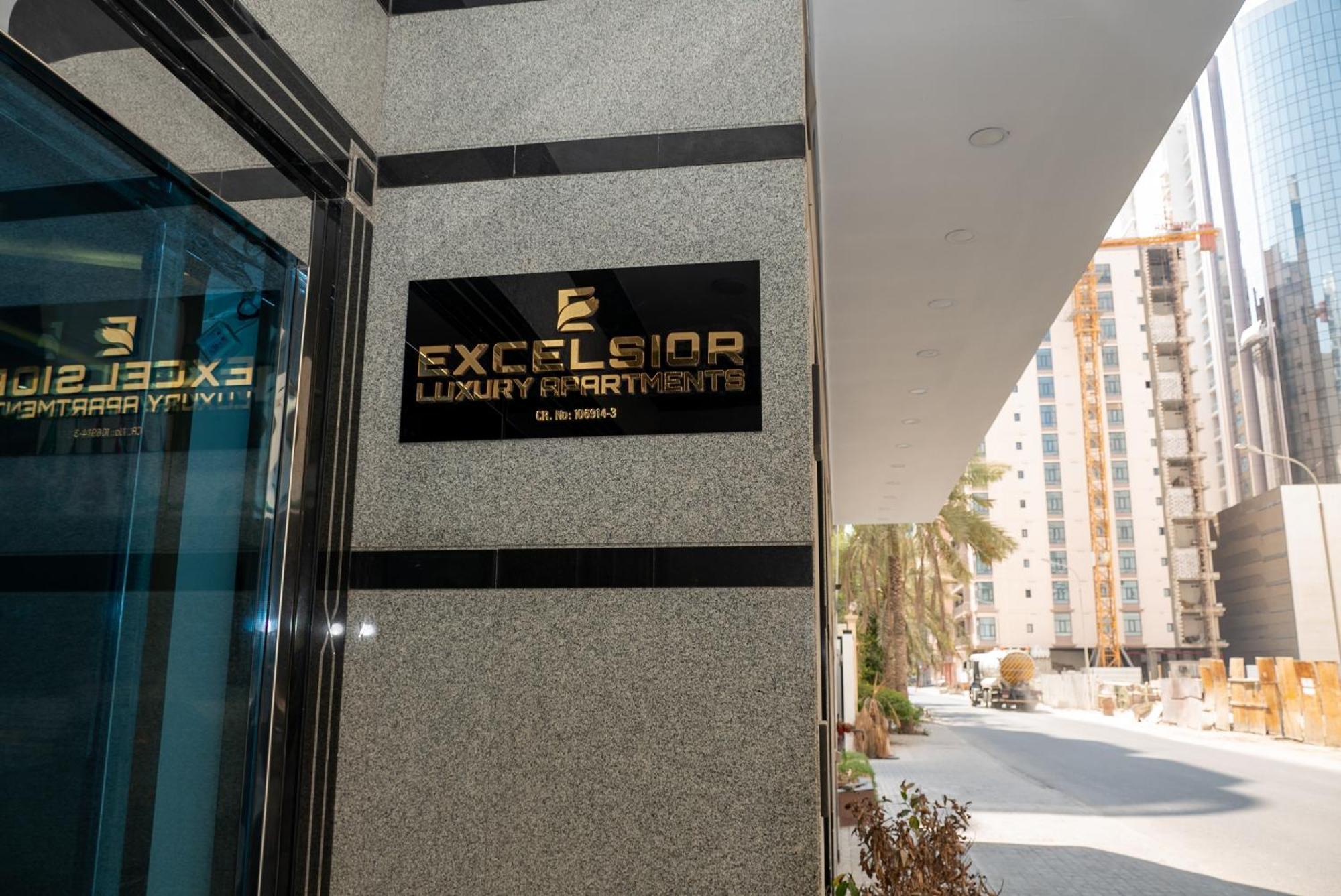 Excelsior Luxury Apartments Manama Exteriör bild