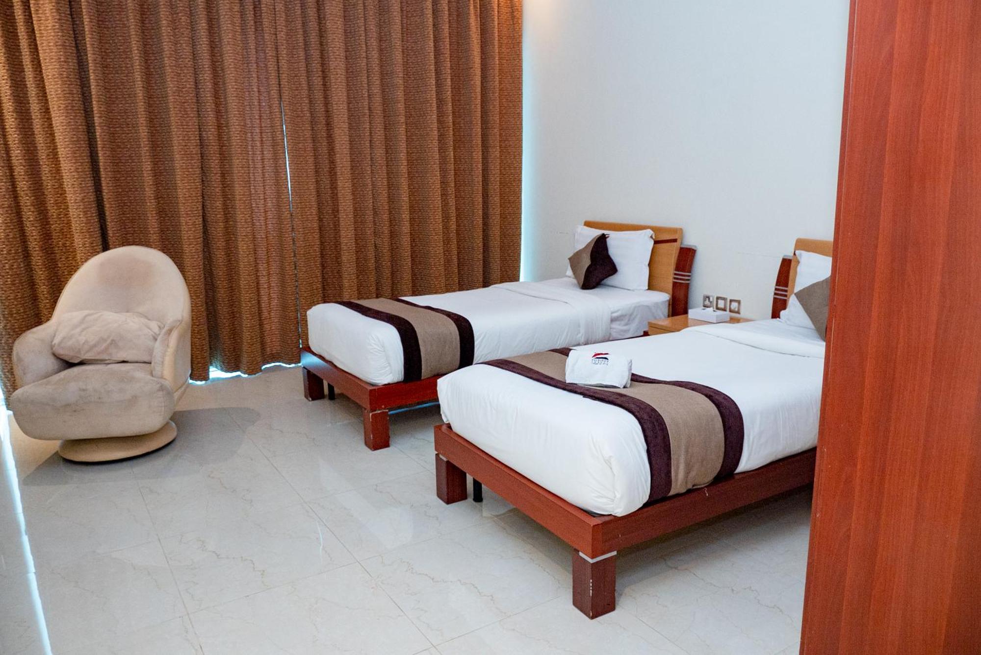 Excelsior Luxury Apartments Manama Exteriör bild