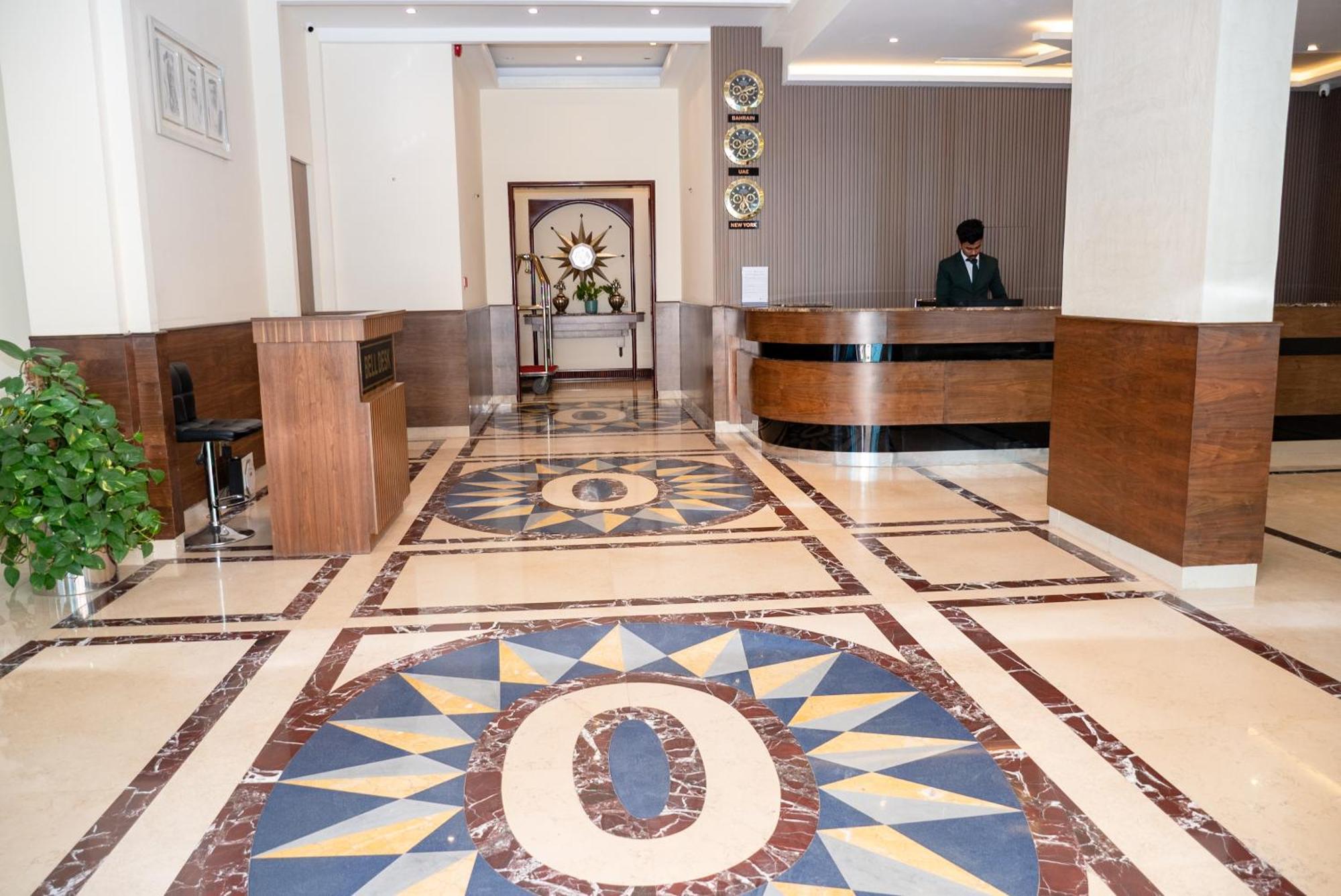 Excelsior Luxury Apartments Manama Exteriör bild
