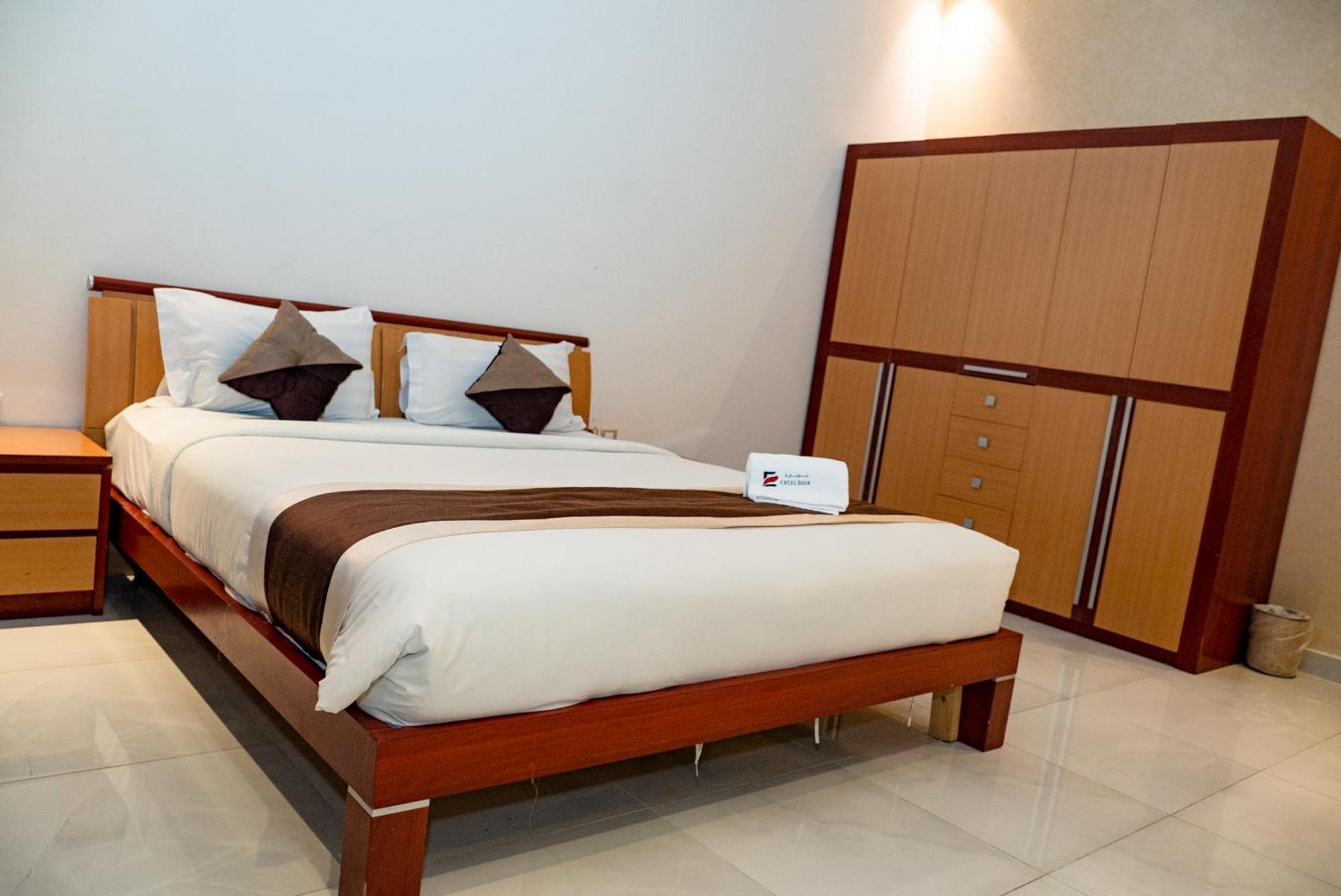 Excelsior Luxury Apartments Manama Exteriör bild