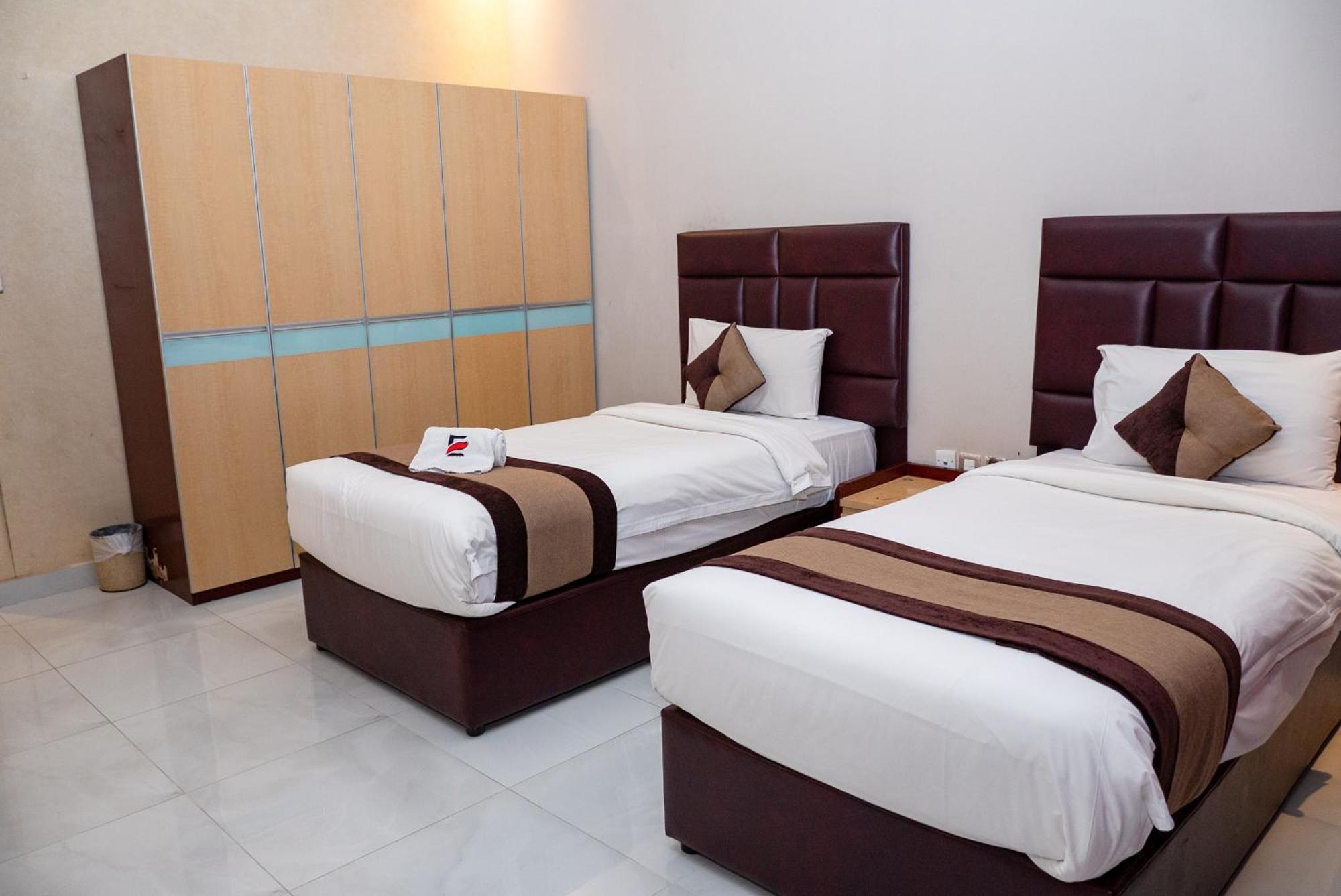 Excelsior Luxury Apartments Manama Exteriör bild