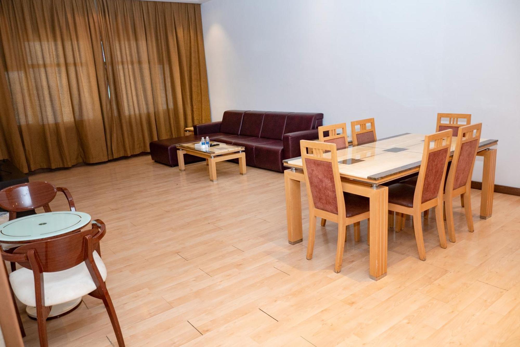 Excelsior Luxury Apartments Manama Exteriör bild