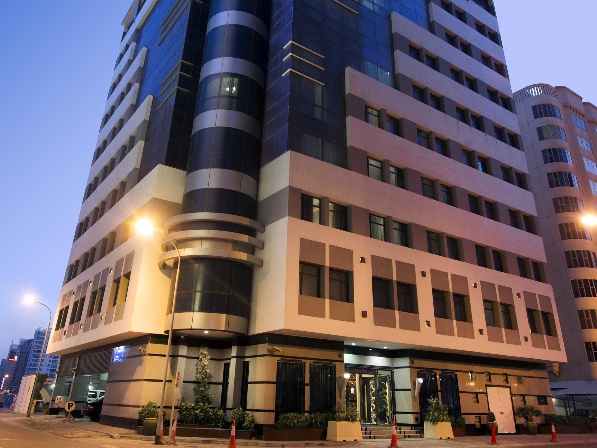 Excelsior Luxury Apartments Manama Exteriör bild