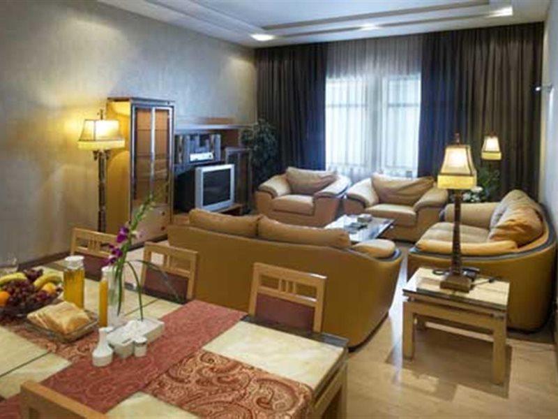 Excelsior Luxury Apartments Manama Exteriör bild
