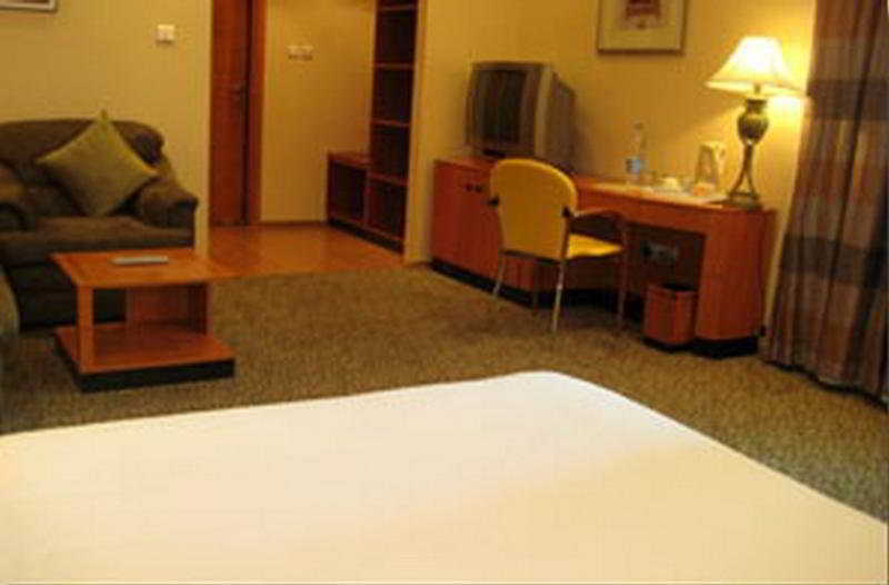 Excelsior Luxury Apartments Manama Exteriör bild